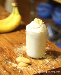 This creamy, dreamy banana cream pie smoothie is easy and delicious.