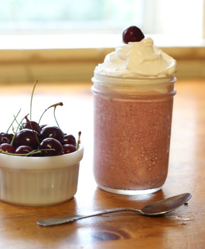 Creamy, dreamy cherry deliciousness in a smoothie!