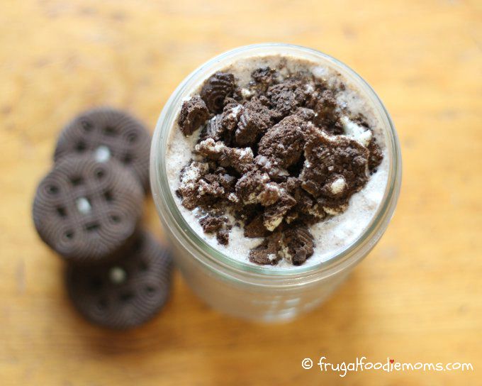 This cookies and cream smoothie is decadent enough for dessert, and healthy enough to eat for breakfast- occasionally!